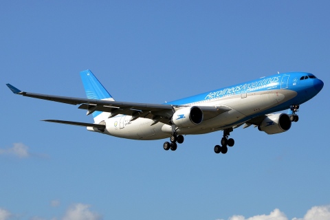 LV-FNJ - A330-223 - Aerolineas Argentinas - MIA - 02-02-2016