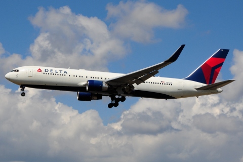 N191DN - 767-332(ER)(WL) - Delta Air Lines - CPH - 27-06-2016