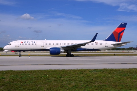 N554NW - 757-251(WL) - Delta Air Lines - FLL - 30-01-2016