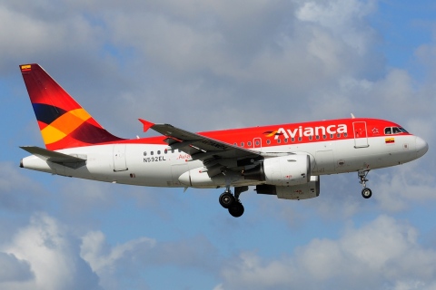 N592EL - A318-111 - Avianca - MIA - 02-02-2016