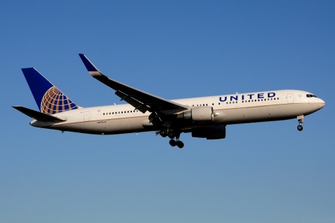 N675UA - 767-322(ER)(WL) - United Airlines - LIS - 22-06-2016
