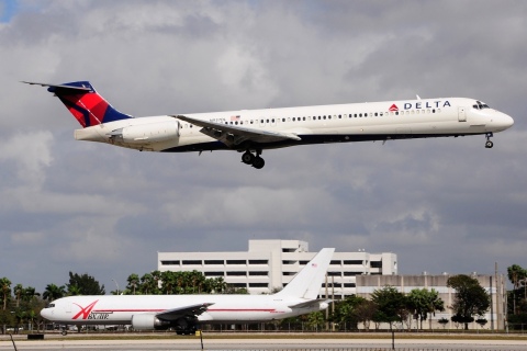 N937DL - MD-88 - Delta Air Lines - MIA - 03-02-2016