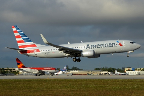 N978AN - 737-823(WL) - American Airlines - MIA - 31-01-2016
