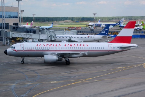 OE-LBP - A320-214 - Austrian Airlines - DME - 08-06-2016