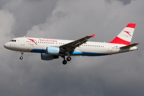 OE-LBW - A320-214 - Austrian Airlines - CPH - 27-06-2016