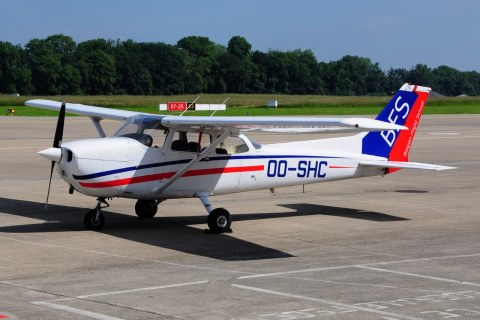 OO-SHC - Cessna F172N Skyhawk II - Belgian Flight School - CRL - 09-06-2016