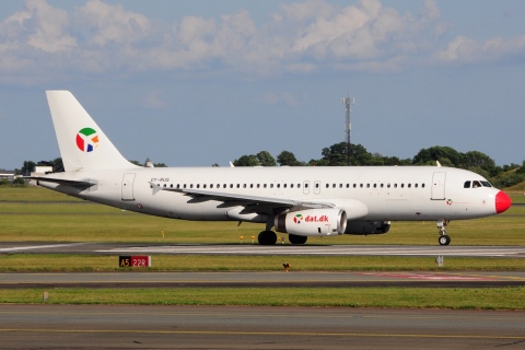 OY-RUS - A320-231 - Danish Air Transport (DAT) - CPH - 26-06-2016