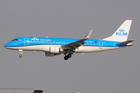 PH-EXH - ERJ-175STD (ERJ-170-200) - KLM Cityhopper - AMS - 19-07-2016