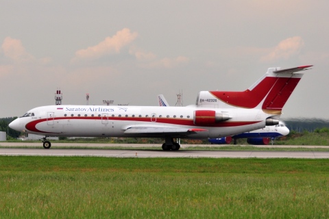 RA-42326 - Yakovlev Yak-42 - Saratov Airlines - DME - 03-06-2016