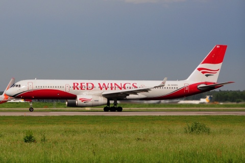 RA-64020 - Tu-204- - Red Wings - DME - 04-06-2016