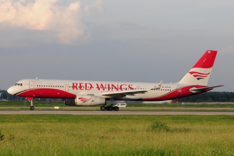 RA-64046 - Tupolev Tu-204-100V - Red Wings - DME - 03-06-2016