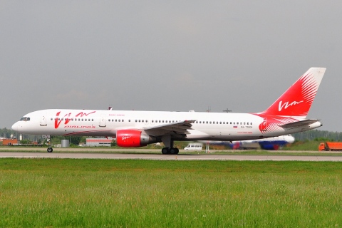 RA-73009 - 757-230 - VIM Airlines - DME - 03-06-2016
