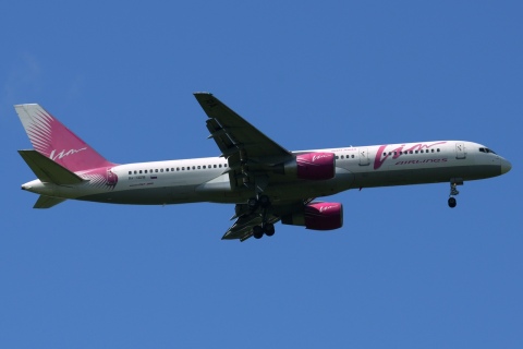 RA-73018 - 757-230 - VIM Airlines - DME - 08-06-2016