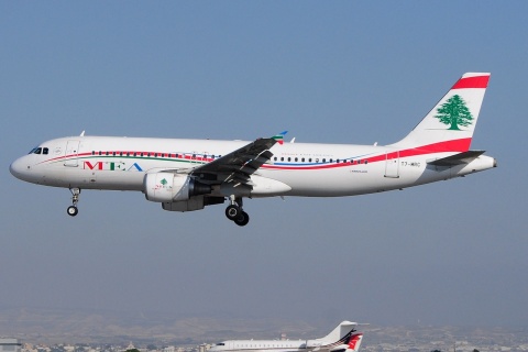 T7-MRC - A320-214 - MEA _ Middle East Airlines - LCA - 19-08-2016