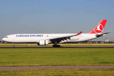 TC-JNT - A330-303 - Turkish Airlines - AMS - 19-07-2016