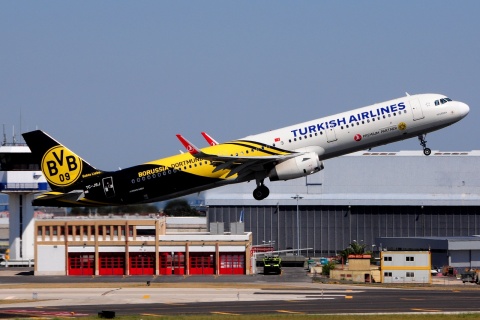 TC-JSJ - A321-231(WL) - Turkish Airlines - LIS - 22-06-2016