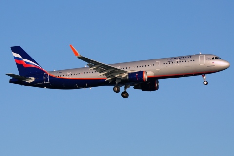 VP-BKI - A321-211(WL) - Aeroflot _ Russian Airlines - LCA - 20-08-2016