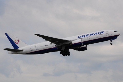 VP-BLA - 777-2Q8(ER) - Orenair (Orenburg Airlines) - VKO - 05-06-2016