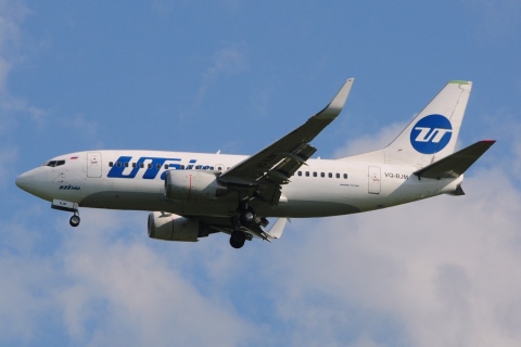 VQ-BJM - 737-524(WL) - UTAir Aviation - VKO - 04-06-2016