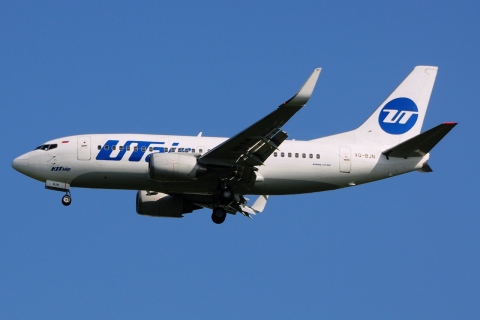 VQ-BJN - 737-524(WL) - UTAir Aviation - VKO - 04-06-2016