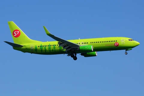 VQ-BKV - 737-8ZS(WL) - S7 Airlines - LCA - 19-08-2016