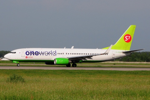 VQ-BKW - 737-8ZS(WL) - S7 Airlines - DME - 03-06-2016b