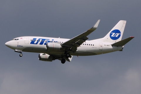 VQ-BPO - 737-524(WL) - UTAir Aviation - VKO - 04-06-2016