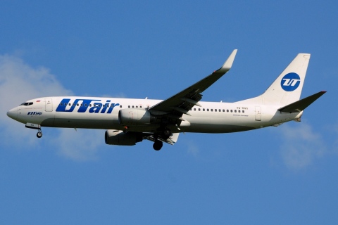 VQ-BQS - 737-8GU(WL) - UTAir Aviation - VKO - 04-06-2016