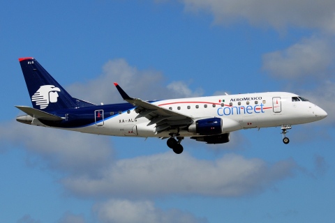 XA-ALG - ERJ-170STD (ERJ-170-100) - Aeromexico Connect - MIA - 02-02-2016