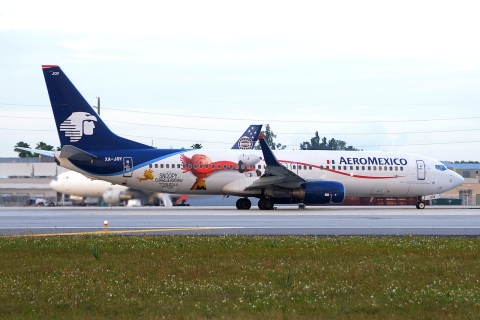 XA-JOY - 737-852(WL) - Aeromexico - MIA - 31-01-2016b
