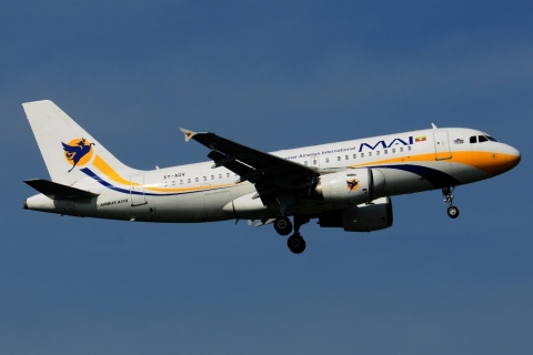 XY-AGV - A319-111 - Myanmar Airways International - BKK - 11-11-2016