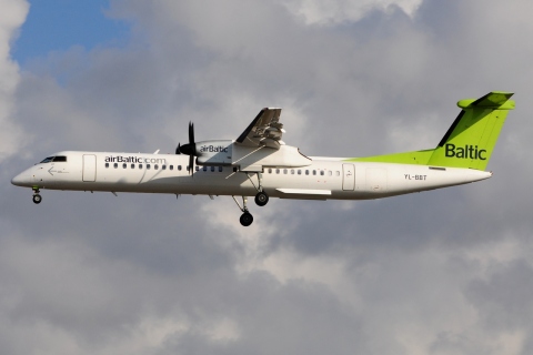YL-BBT - DHC-8-402NG - Air Baltic - CPH - 27-06-2016