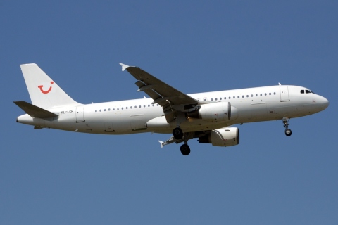 YL-LCR - A320-214 - JetairFly - CRL - 01-05-2016