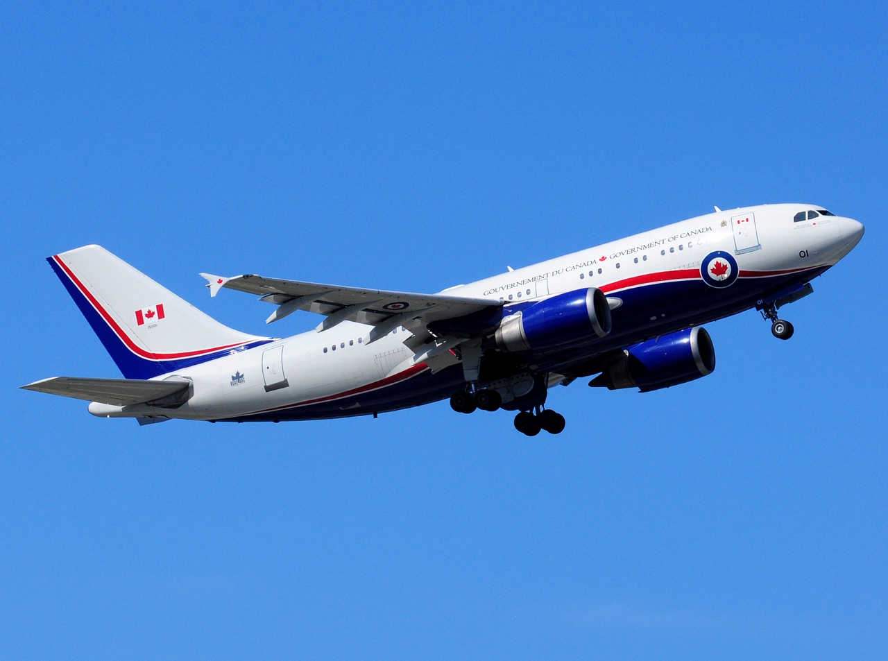 15001 - A310-304 - Royal Canadian Air Force - CUR - 27-11-2017