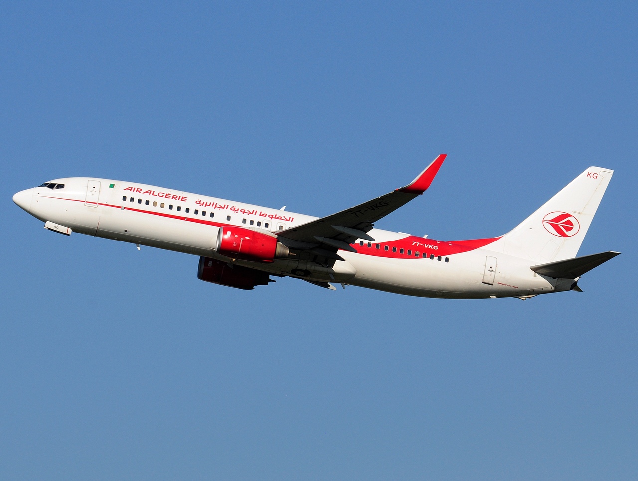 7T-VKG - 737-8D6(WL) - Air Algerie - ORY - 15-10-2017