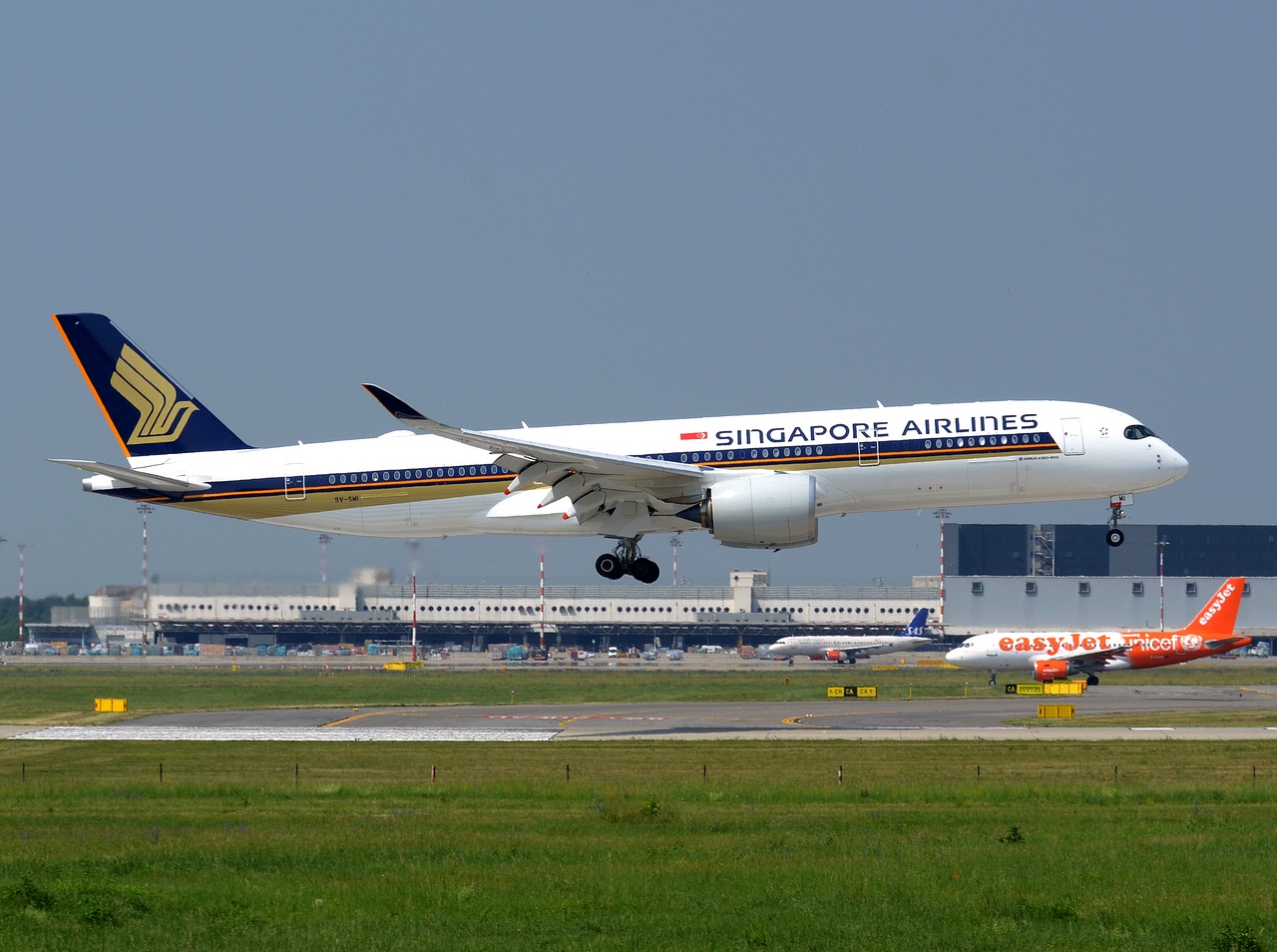 9V-SMI - A350-941 - Singapore Airlines - MXP - 11-06-2017