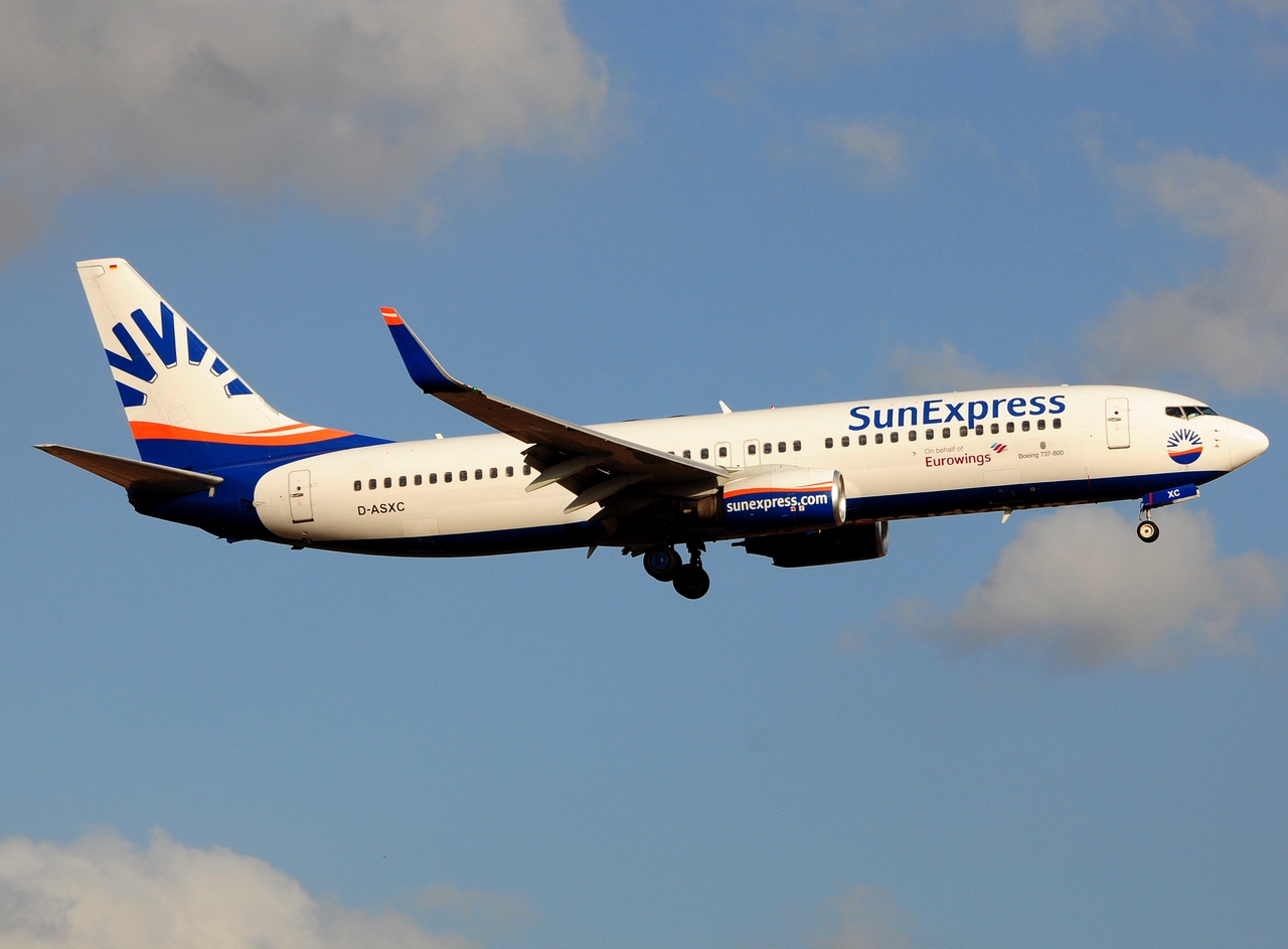 D-ASXC - 737-86N(WL) - SunExpress Germany - PMI - 25-07-2017