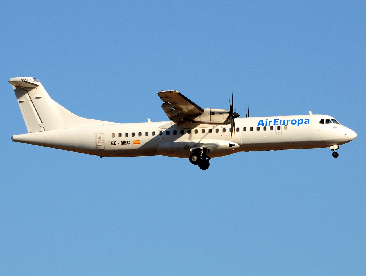 EC-MEC - ATR 72-500 (72-212A) - Air Europa - PMI - 24-07-2017
