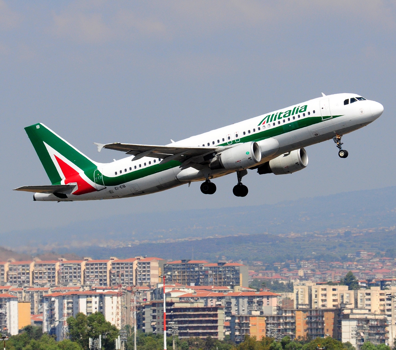 EI-EIB - A320-216 - Alitalia - CTA - 24-08-2017