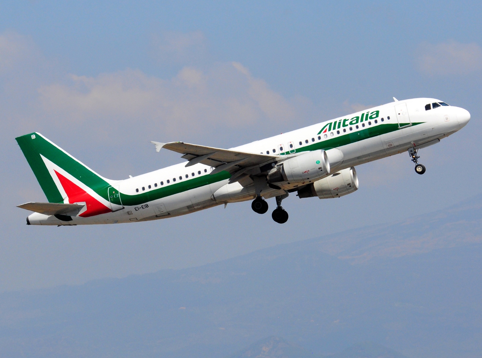 EI-EIB - A320-216 - Alitalia - CTA - 24-08-2017b