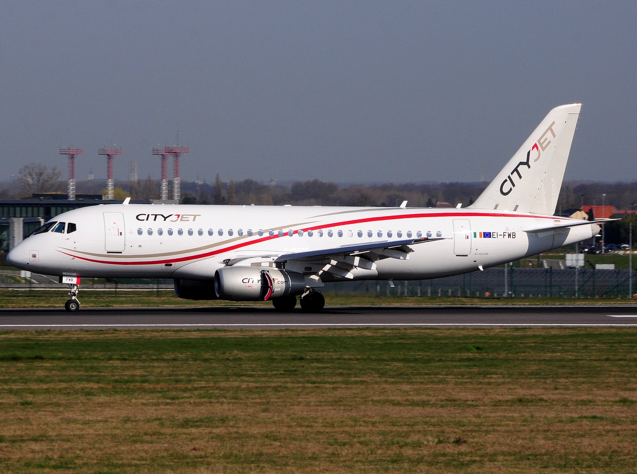 EI-FWB - Superjet 100-95B - Cityjet - BRU - 27-03-2017