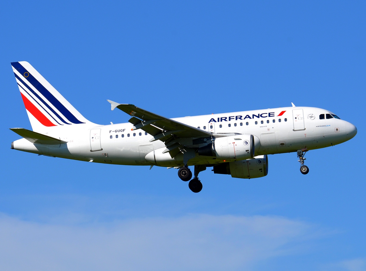 F-GUGF - A318-111 - Air France - ZRH - 10-06-2017