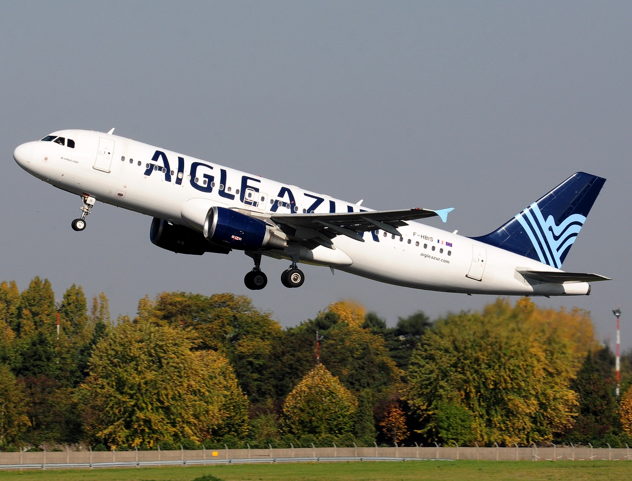 F-HBIS - A320-214 - Aigle Azur - ORY - 15-10-2017