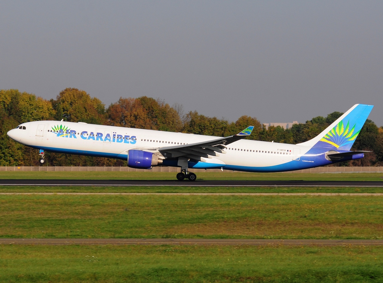 F-HPTP - A330-323 - Air Caraibes - ORY - 15-10-2017