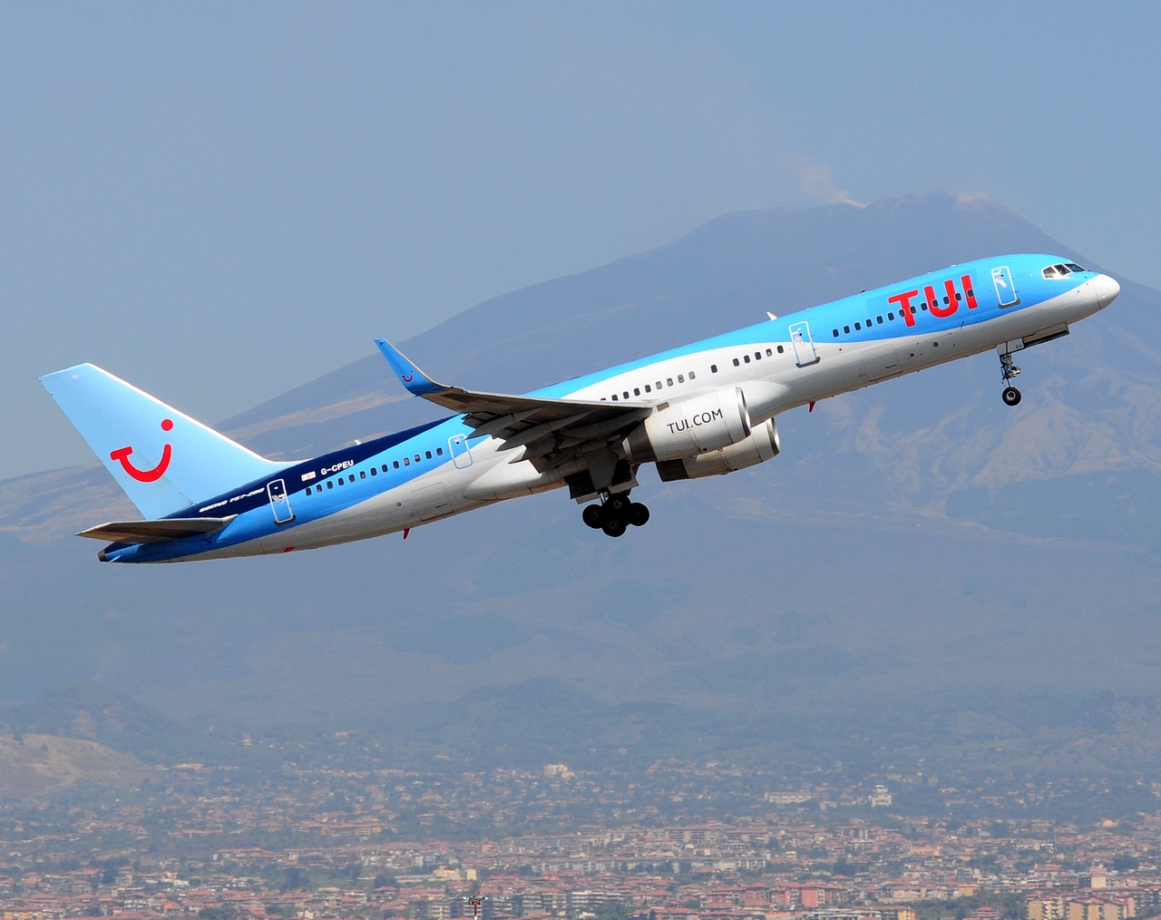 G-CPEU - 757-236(WL) - TUI Airways - CTA - 27-08-2017