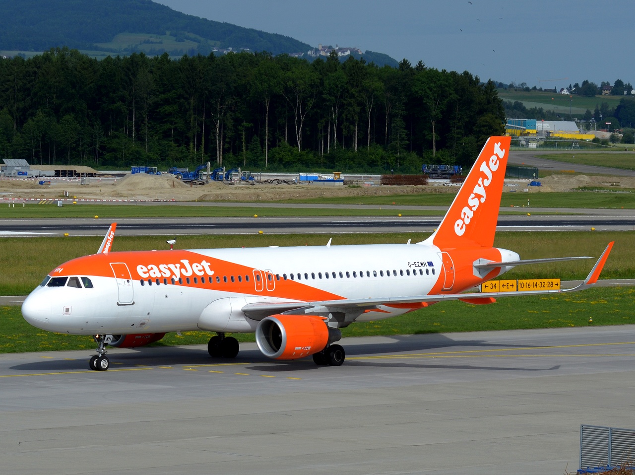 G-EZWH - A320-214(WL) - easyJet - ZRH - 10-06-2017