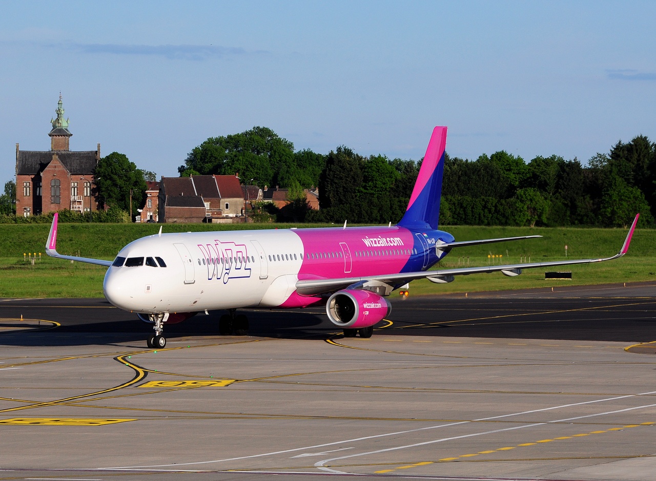 HA-LXO - A321-231(WL) - Wizz Air - CRL - 21-05-2017