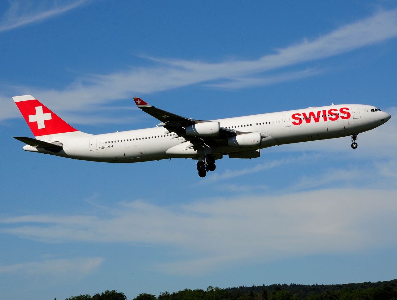 HB-JMH - A340-313 - Swiss - ZRH - 10-06-2017