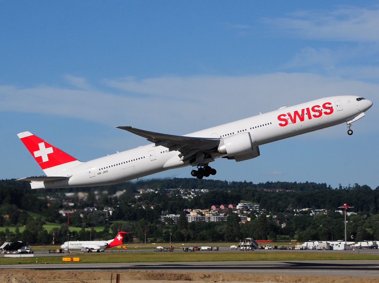 HB-JNG - 777-300(ER) - Swiss - ZRH - 10-06-2017