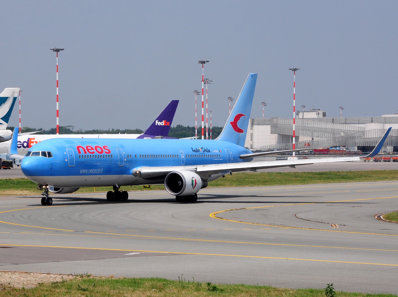 I-NDMJ - 767-306(ER)(WL) - NEOS - MXP - 11-06-2017b
